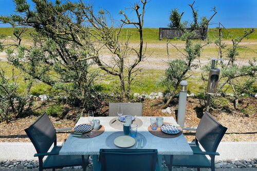 Terrasse in Richtung zum Strand